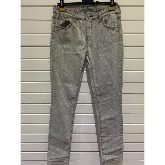 Cartise Gray washed leopard floral Straight star button Women's Sz 10 Jeans 29" - Picture 1 of 13